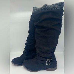 Black Knee High Boot 👢